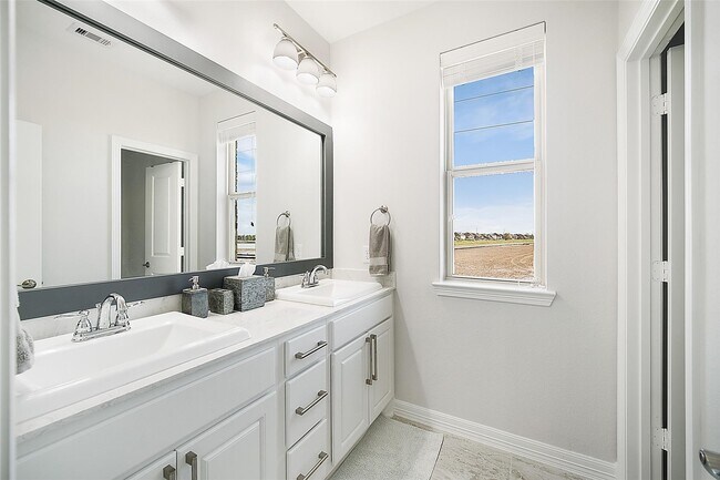 Building Photo - 4303 Cottonwood Creek Ln