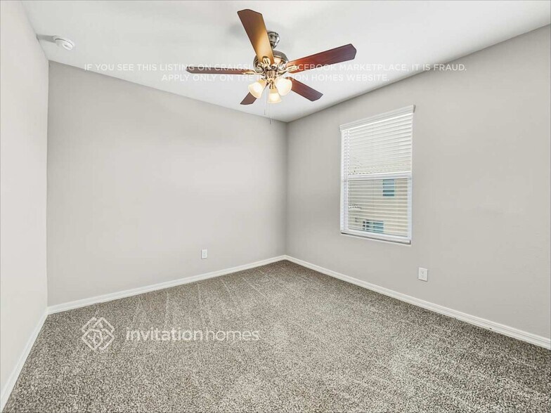 Building Photo - 8015 W Agora Ln