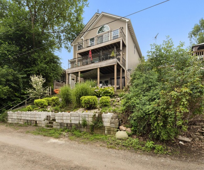 Building Photo - 5307 Dickson Rd