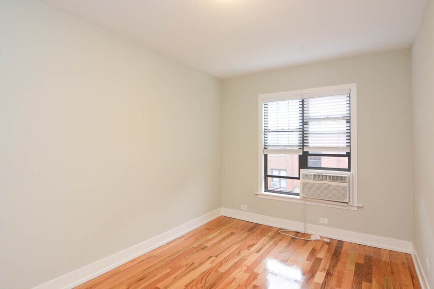 Building Photo - 2710 N Mildred Ave