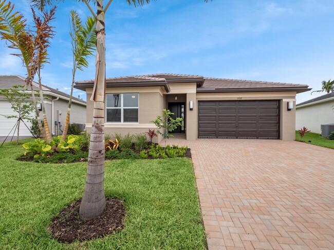 Primary Photo - 13509 SW Oceanus Blvd