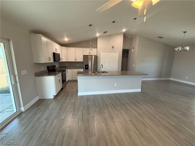 Building Photo - 5903 Ida Ave N