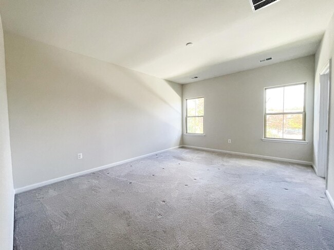 Building Photo - 10132 Dorsey Ln