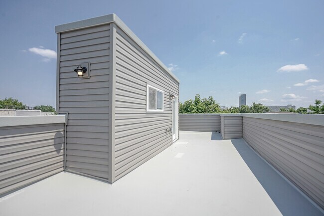 Building Photo - 1725 N Gratz St