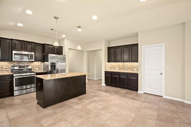 Building Photo - 420 Tula Trail