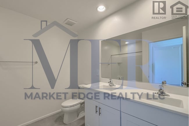Building Photo - 4Bed/3Bath Home at I10/Wilmot Rd! $199 MOV...