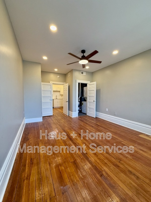 Building Photo - 906 Penn Ave