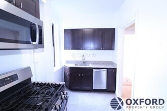 Building Photo - 1 bedroom in Queens NY 11354