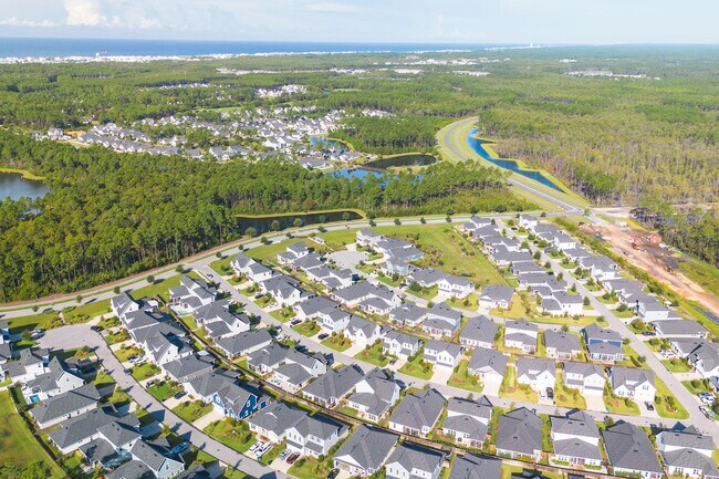Building Photo - 84 Roundwood Dr