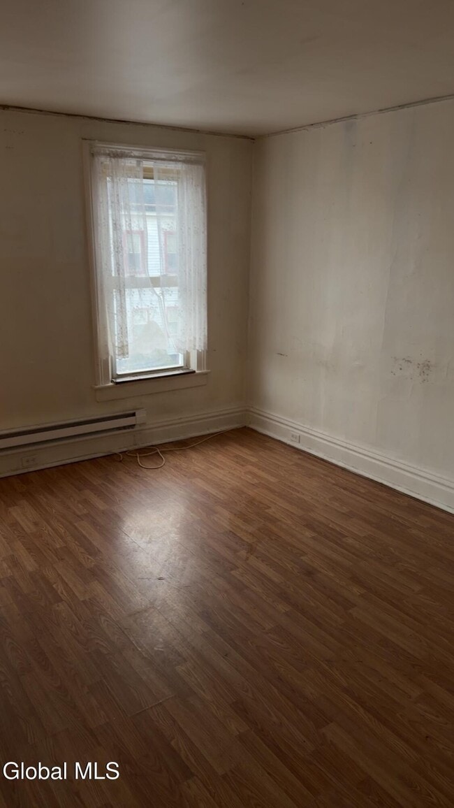 Building Photo - 96 Myrtle Ave