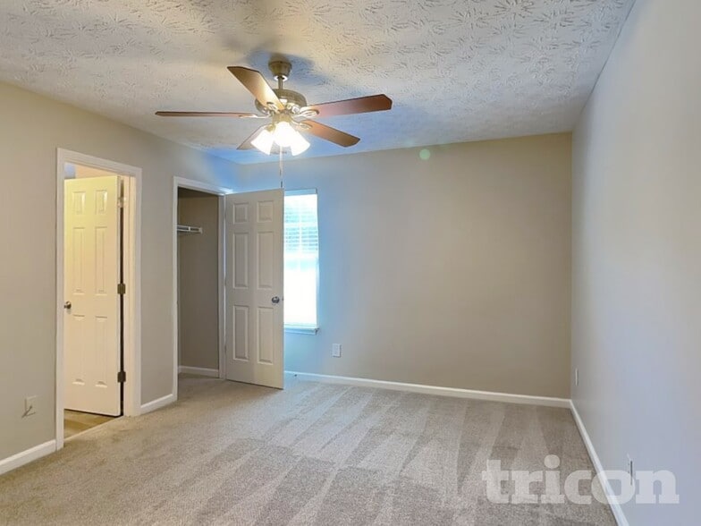 Building Photo - 1485 Rose Pointe Dr