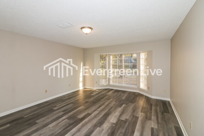 Building Photo - 5506 Pine Arbor Dr