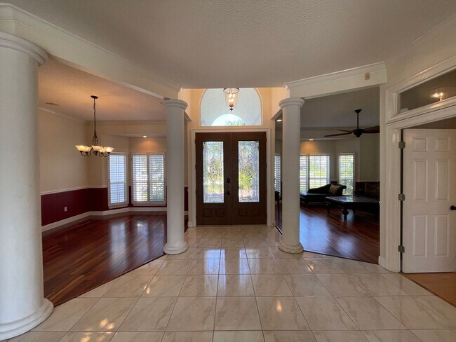 Building Photo - For Lease - 3 BR|2.5 BA w/ In-ground Pool in Palm Bay!