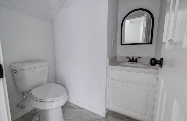 Building Photo - 2106 Spyglass Dr