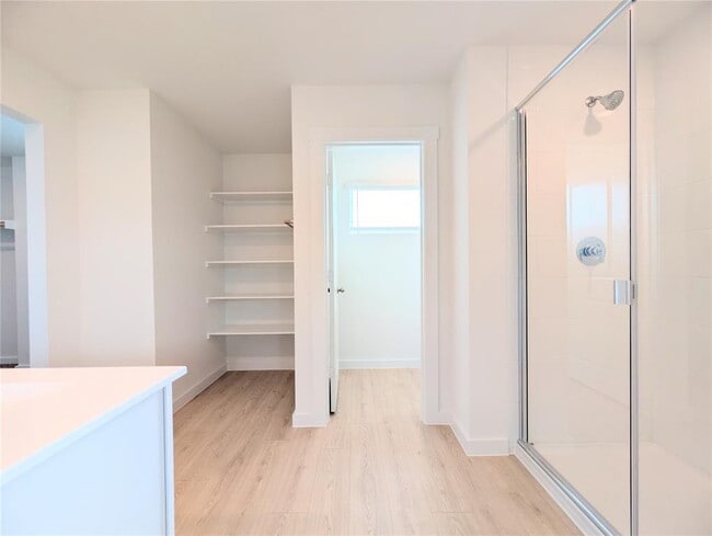 Building Photo - 9400 Oxbow Strap Dr