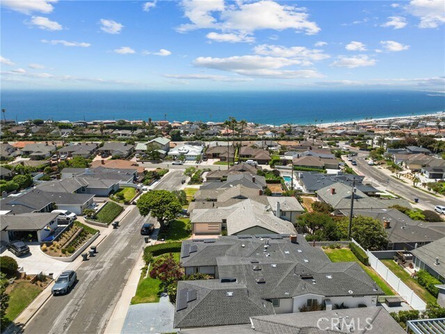 Building Photo - 321 Vía San Sebastian