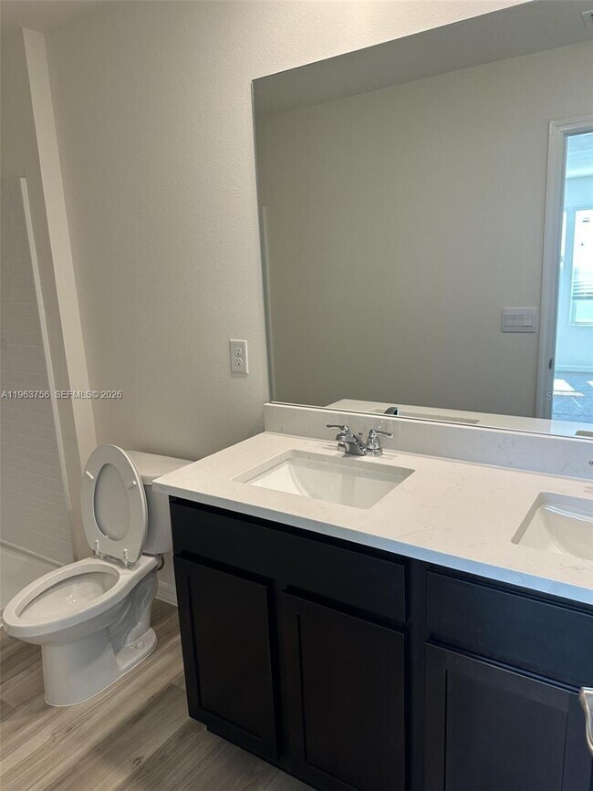 Building Photo - 8194 SW 67th Ave