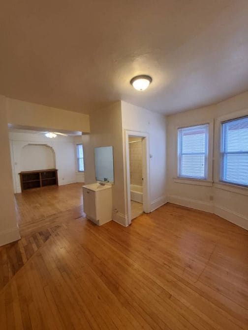 Primary Photo - 2132 W Michigan St