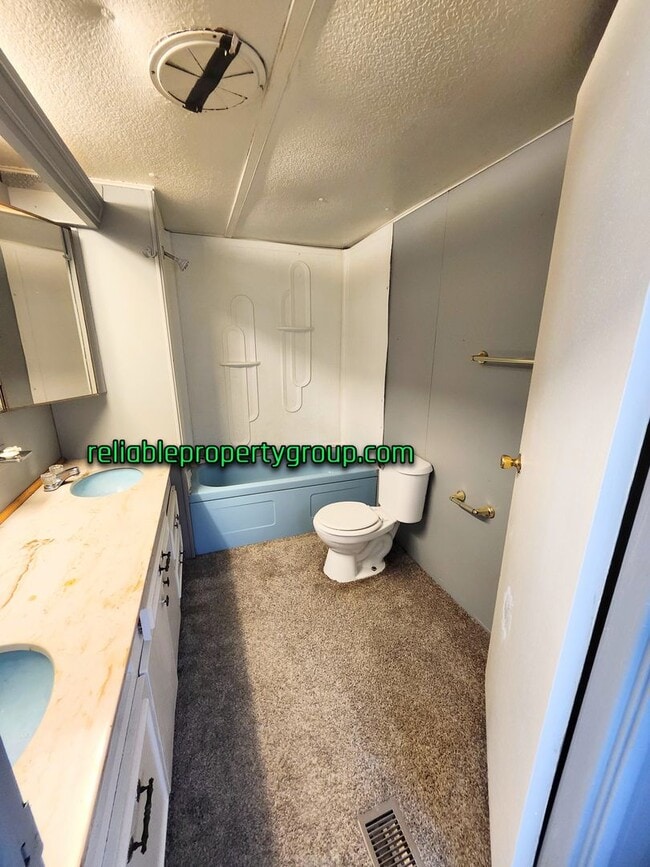 Building Photo - $100 off 1st month's rent