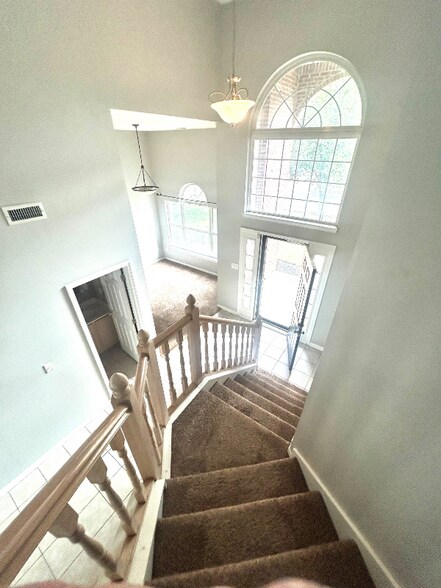 Building Photo - 10132 Lauren Pass