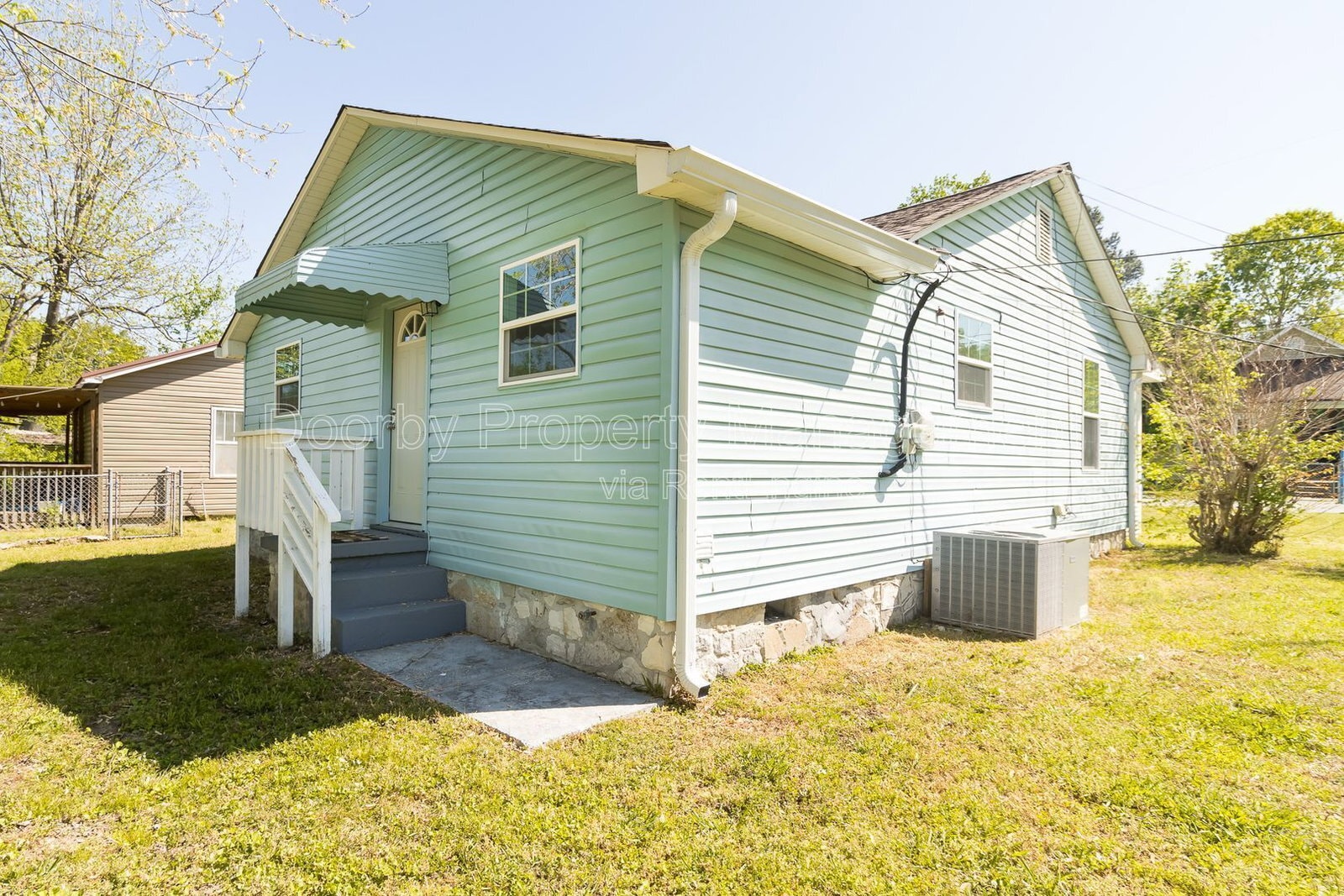 Building Photo - 108 Suggs St