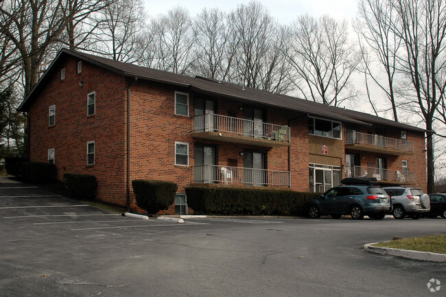 Building Photo - Lawrence Hill Apartments