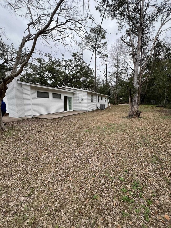 Building Photo - 2019 Jackson Bluff Rd