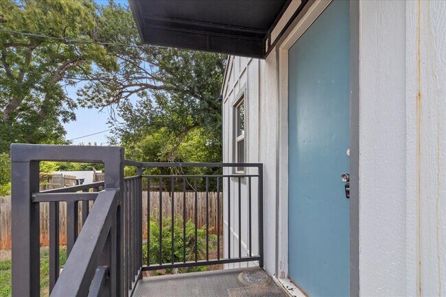 Building Photo - 4610 N Classen Blvd