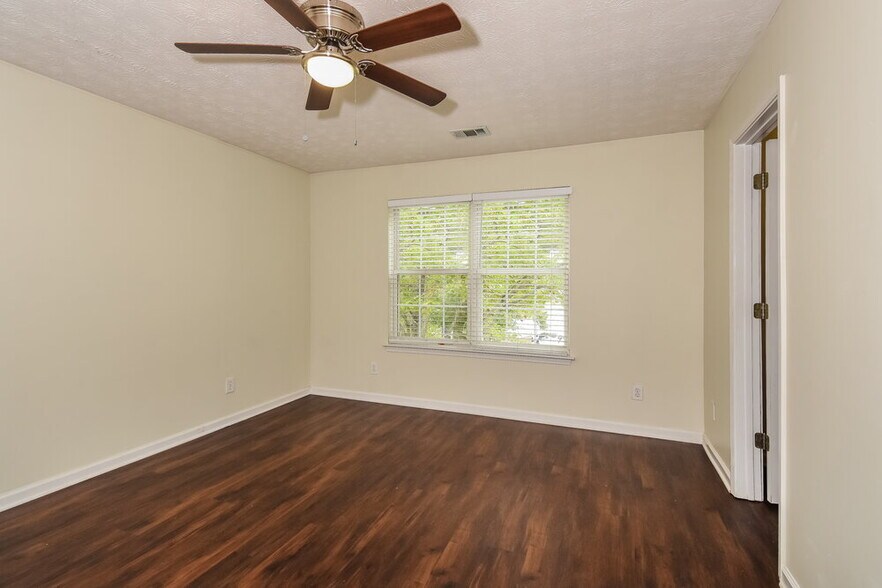Building Photo - 2375 Keenland Ct