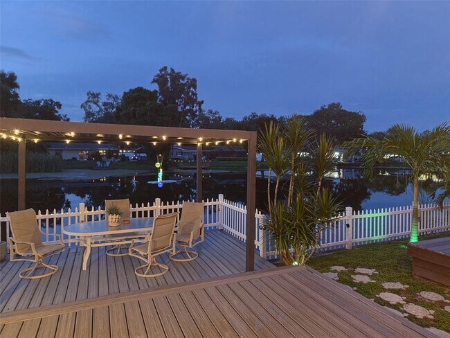 Building Photo - 10861 Clara Ln