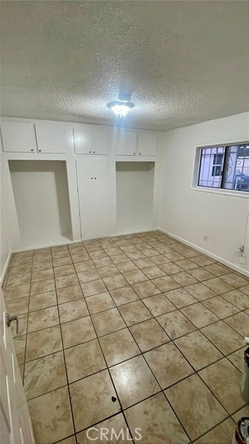 Building Photo - 3908 W 109th St