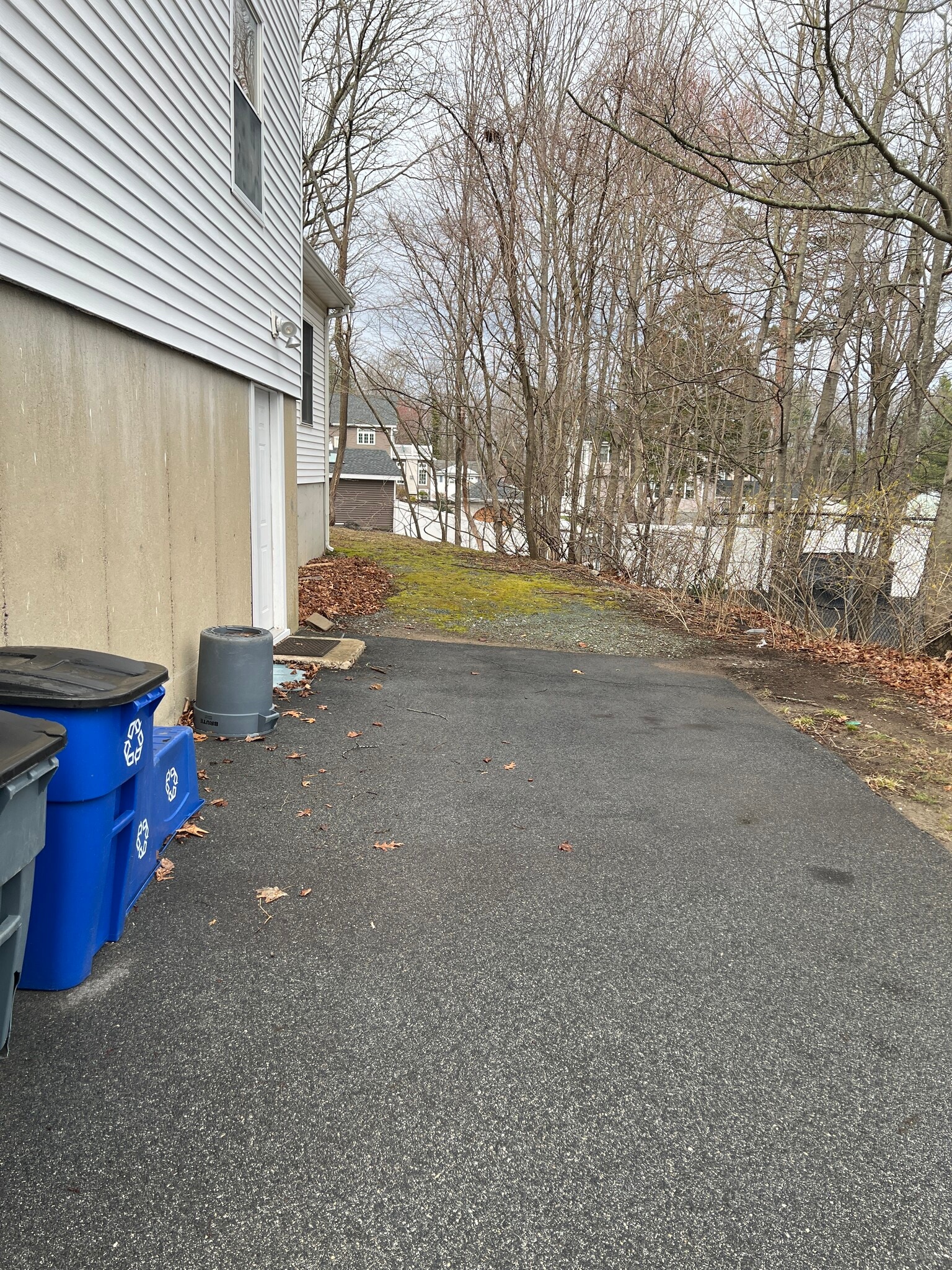 Building Photo - 67 Russell St