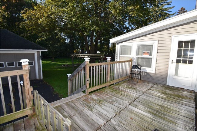 Building Photo - 248 East Ave