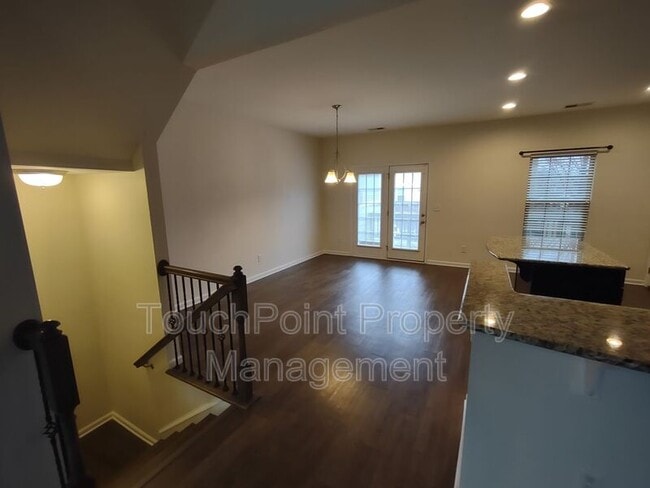 Building Photo - 4073 Zilker Park Dr