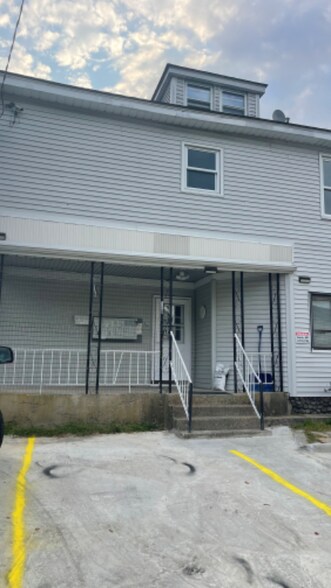Building Photo - 741 N Montello St