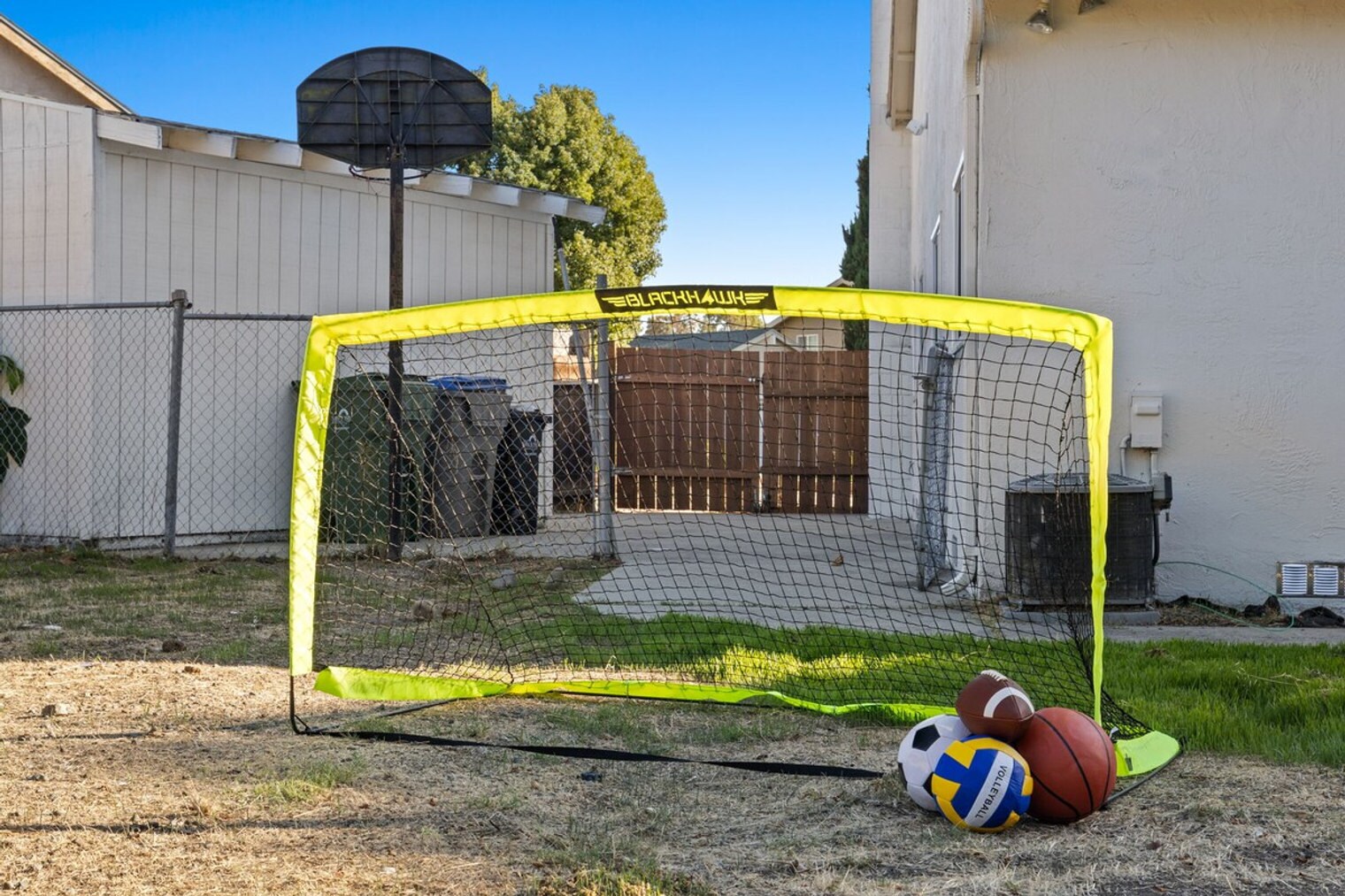 Building Photo - 1317 Donohue Dr