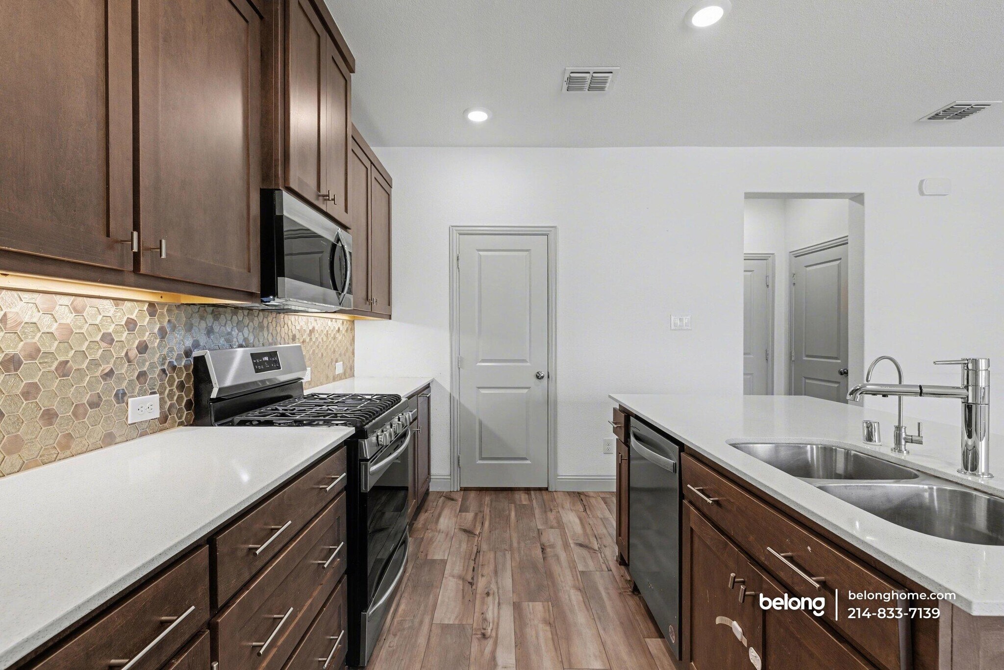 Building Photo - 12855 Leopold Trl