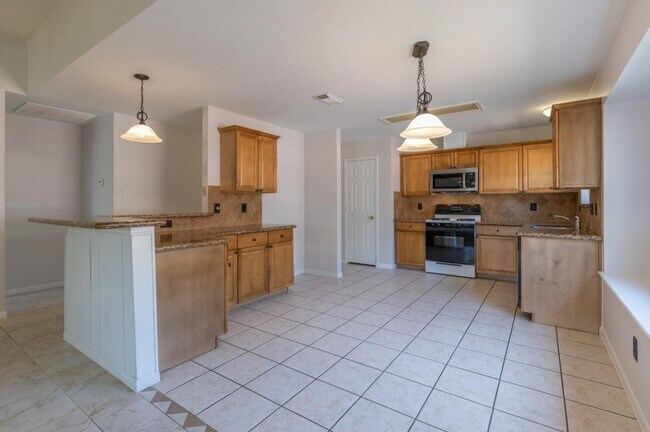 Building Photo - 21812 Whispering Forest Dr