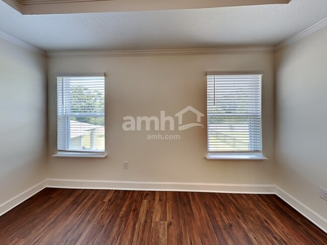 Building Photo - 1109 Walden Pond Dr
