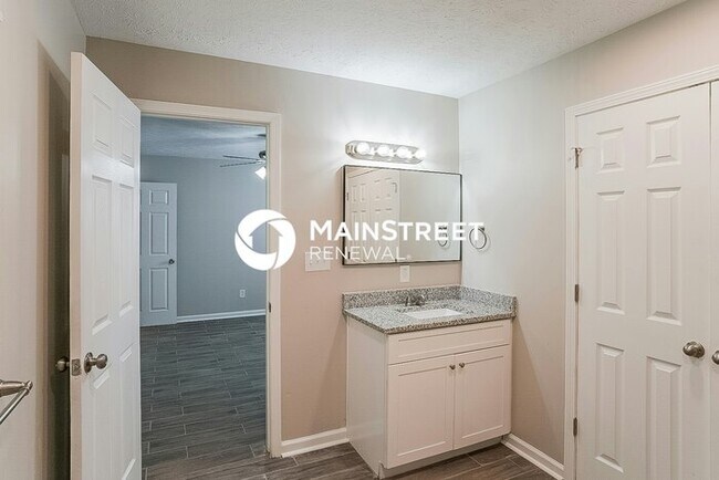 Building Photo - 3 Bedroom Pet-Friendly Home in Fairburn, G...