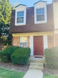 Building Photo - 2460 S Burberry Ln