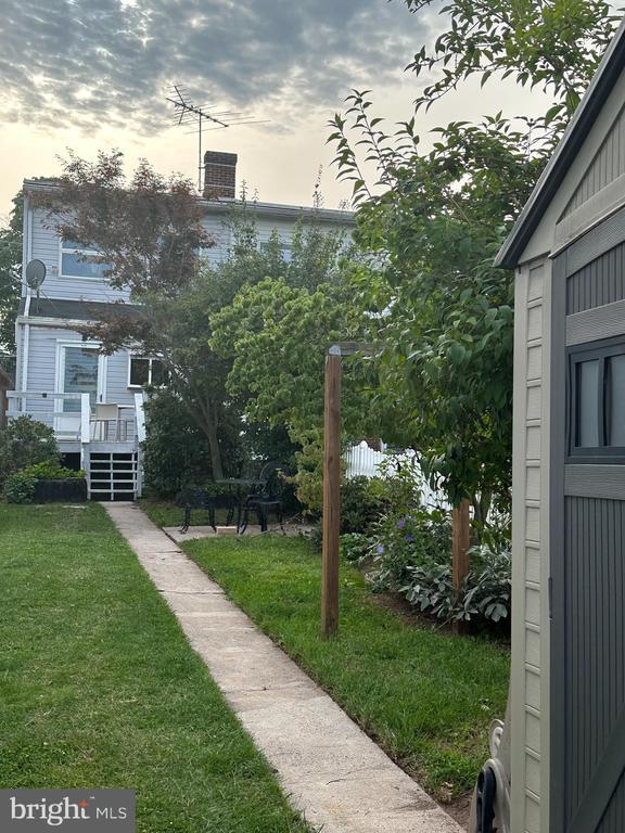 Building Photo - 239 N Stratton St