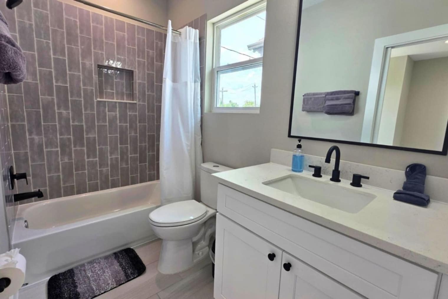 Building Photo - 8326 Curry Rd