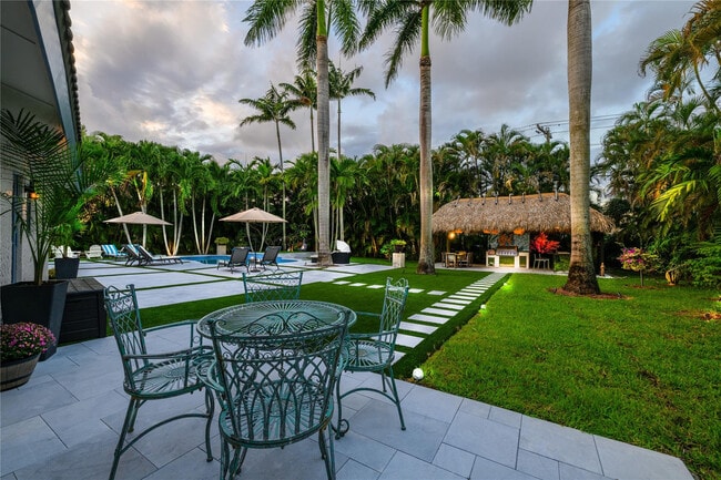 Building Photo - 3615 Sherwood Blvd