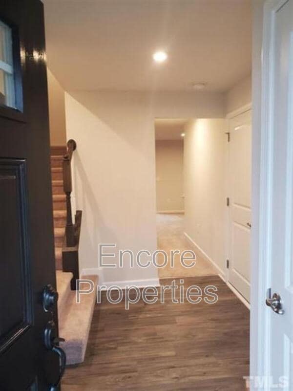 Building Photo - 388 Amber Acorn Ave