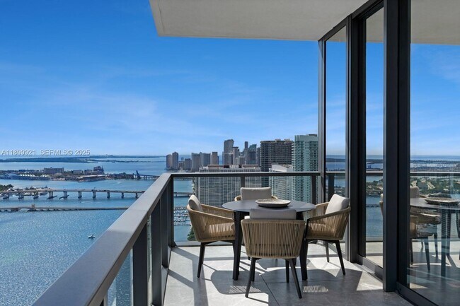 Building Photo - 788 NE 23rd St