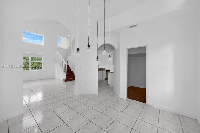 Building Photo - 4863 NW 109th Path