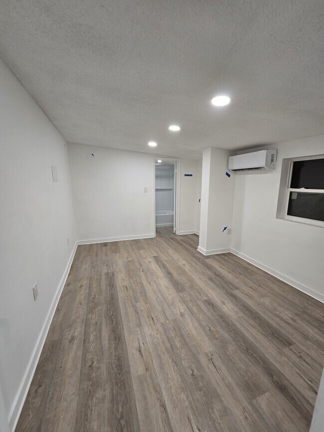 Building Photo - 7345 Penrose St