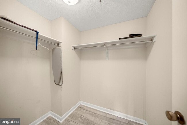 Building Photo - 3709 S George Mason Dr