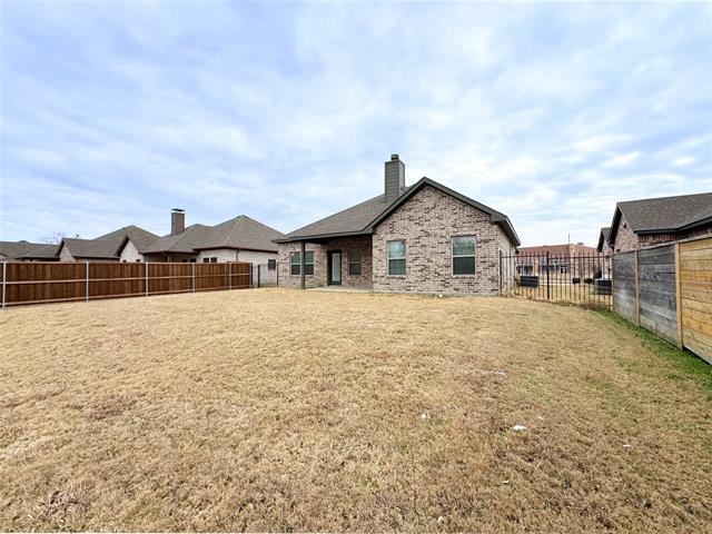 Building Photo - 557 S Utah Dr